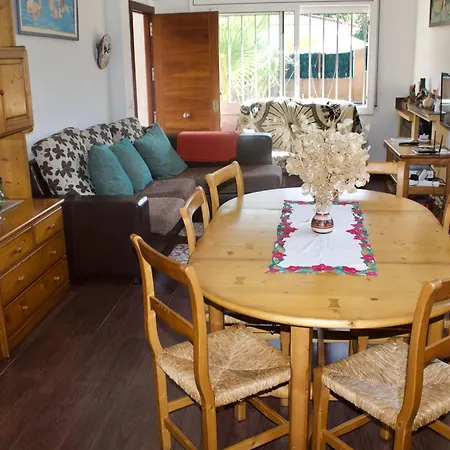 Holiday home Familien Und Gemuetliches Haus An Der Costa Brava